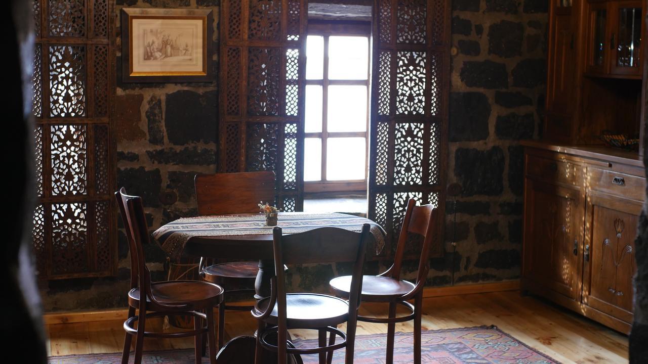 Bed and Breakfast Hye Aspet Հայ Ասպետ Gjumri Exterior foto
